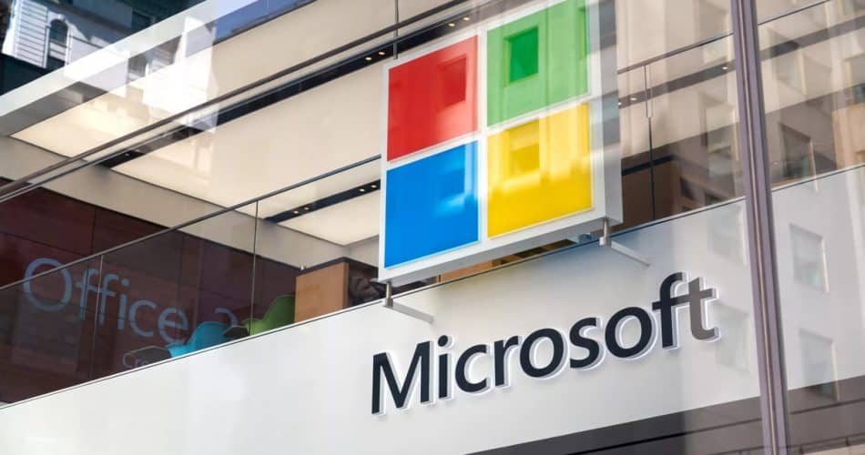 Microsoft-concorda-em-adquirir-a-empresa-de-tecnologia-de-fala-Nuance-por-US-_-19_7-bilhões-em-dinh